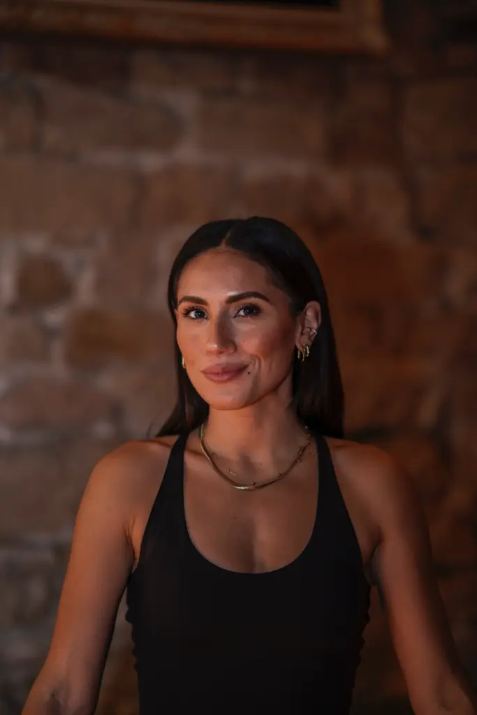 2026 02 06 Candlelight Yoga Wine UniqueGym Bassermann Jordan5 Kopie 2